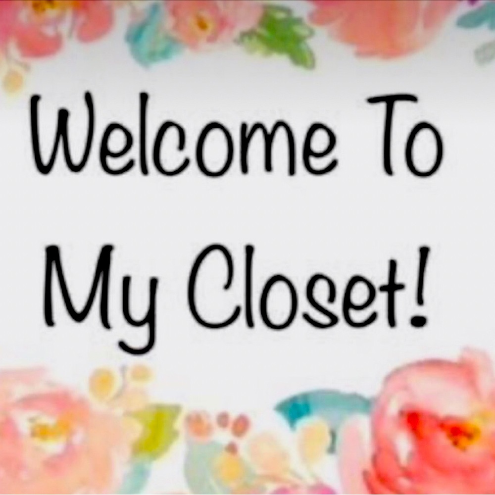 Welcome to Treasure with Mel Closet Like and follow this Listing